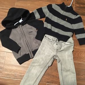 Sweater bundle with jeans